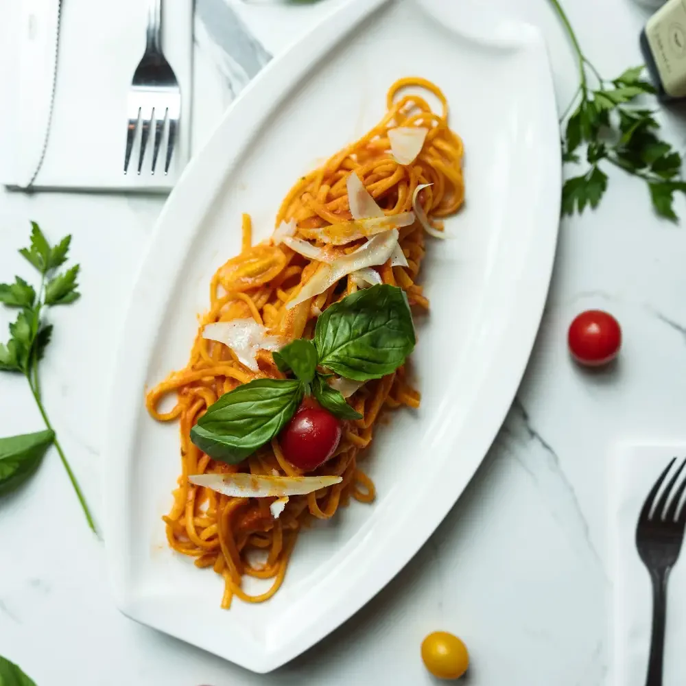 LINGUINE AL POMODORO LINGUINE AL POMODORO