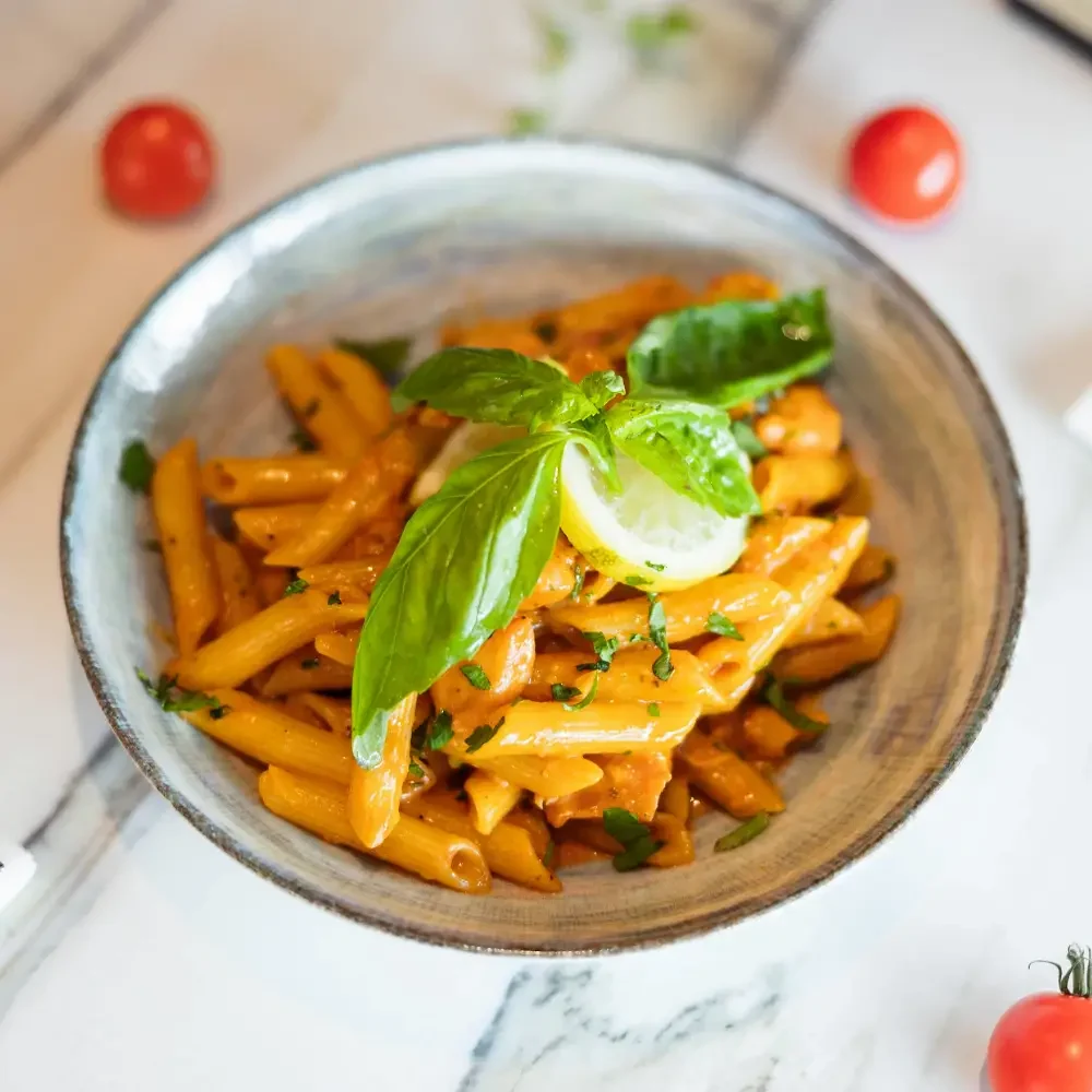 PENNE AL SALMONE PENNE AL SALMONE
